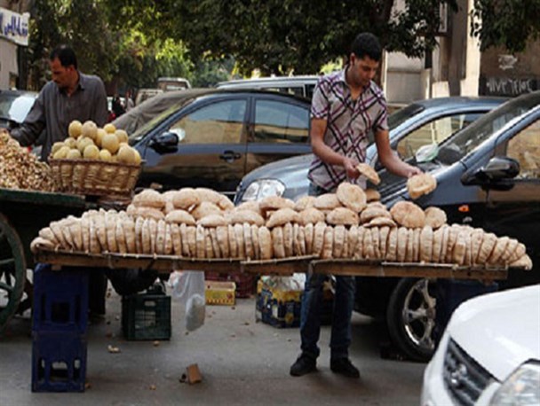 تهدید سلامتی با مصرف مواد غذایی دست فروشان دوره گرد