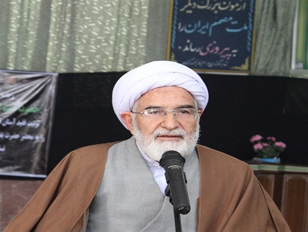 زندگی آیت الله واعظ طبسی در خدمت به حوزه های علمیه و مبارزه با دشمنان سپری شد