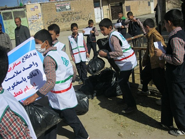 معابر شهر کاج توسط پیش آهنگان پیشتاز پاکسازی شد