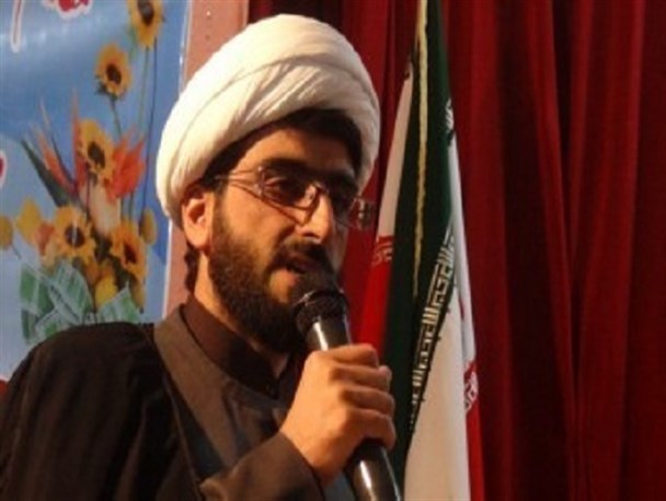اجرای طرح سوگواره یاس نبوی در ۱۱ امامزاده نطنز/ طرح دست های مهربانی اجرا شد