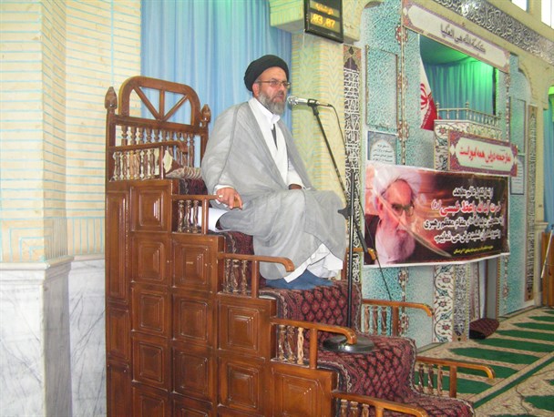 آیت الله واعظ طبسی هم نماینده، هم برادر و هم شاگرد مقام معظم رهبری بود