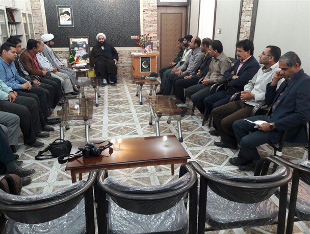 فرهنگ اشتغال زایی بازخوانی شود/دولت با جدیت بیشتری روی اقتصادمقاومتی کارکند