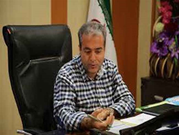 ۸ هزار اصله نهال و ۵۰ هزار گلدان انواع گل در ورامین توزیع می شود