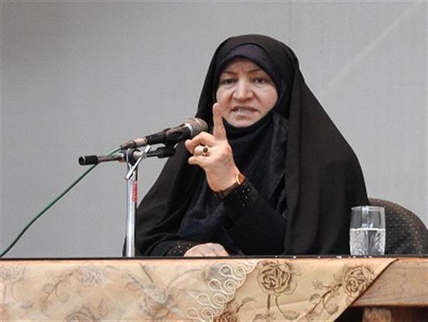 گفتمان زن حقیقی و الگوی سوم توسط مقام معظم رهبری رمز گشایی شده است