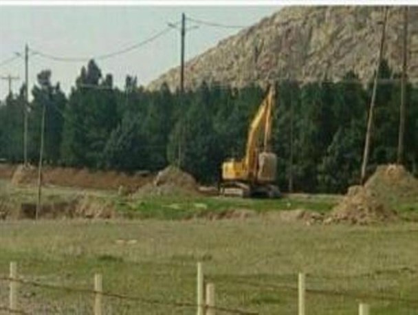 بولدوزرهای سرگردان در قلمرو امپراطور/ رعشه بر اندام بیستون