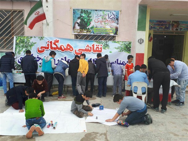 مسابقه نقاشی همگانی در بندرترکمن برگزار شد/تصاویر