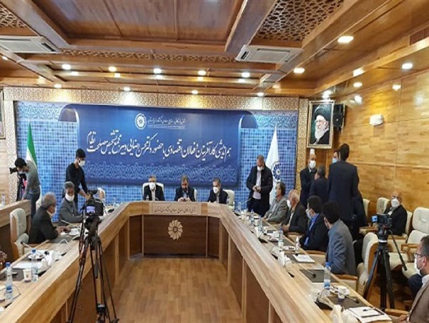 کارآفرینان در خط مقدم مبارزه با جنگ اقتصادی/در گام دوم باید «انقلاب اقتصادی و فرهنگی» شکل بگیرد