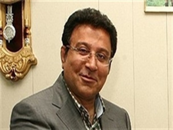 هدایتی: 5 اردیبهشت پرسپولیس را می‌خرم/ زمانی: هدایتی تنها یکی از مشتریان است