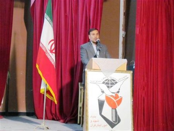 دولت باید در خدمت ملت و ملت باید پشتیبان دولت باشد