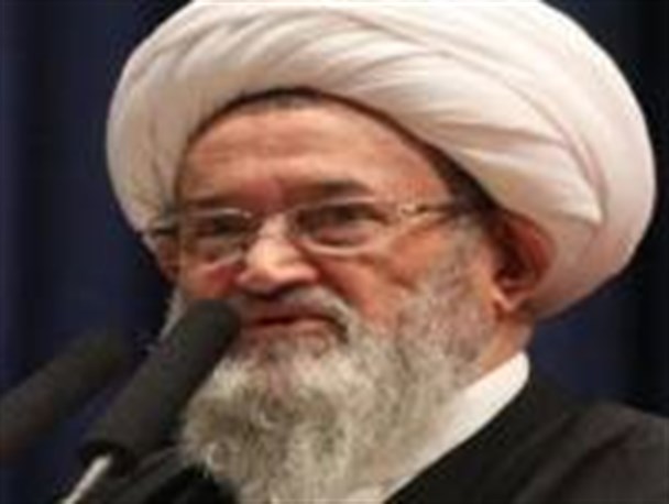 به تربیت بیشتر از تعلیم بیندیشید/ مشکل امروز جامعه فراموشی خدا در خانواده‌ها است