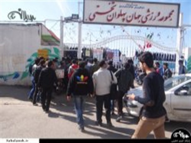 گزارش تصویری از حضور پرشور تماشاگران در بازی شهرداری اردبیل و فولاد نوین اهواز