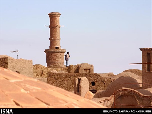 خرانق اردکان، زادگاه خورشید