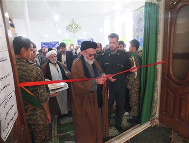افتتاح نمایشگاه امر به معروف و نهی از منکر با حضور امام جمعه بستان آباد