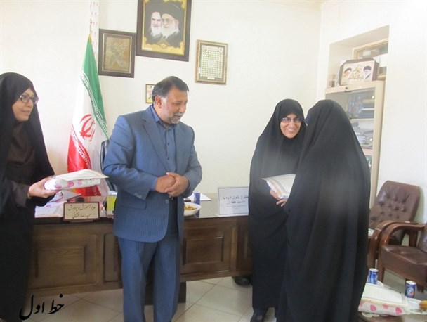 تجلیل از ۲۵ نفر از بانوان فرهنگی آموزش و پرورش ناحیه یک زاهدان+تصاویر