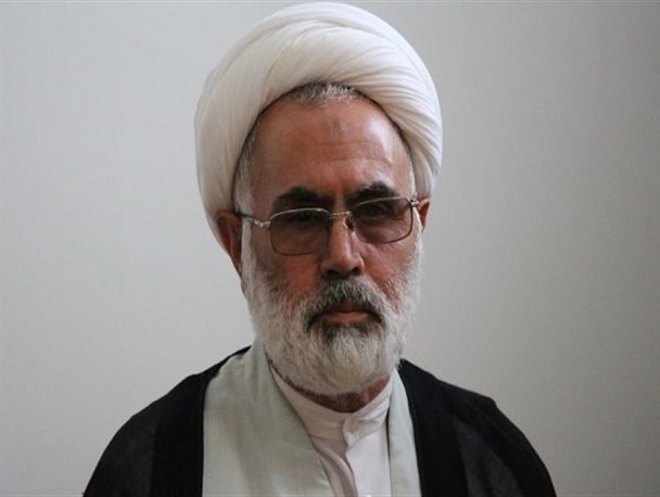 برگزاری مراسم معنوی اعتکاف با کمک خیرین و با حضور مردم ولایتمدار