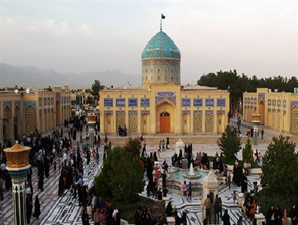 تشرف ۸۰ هزار زائر به زیارتگاه شهید آیت الله مدرس(ره) کاشمر در نوروز
