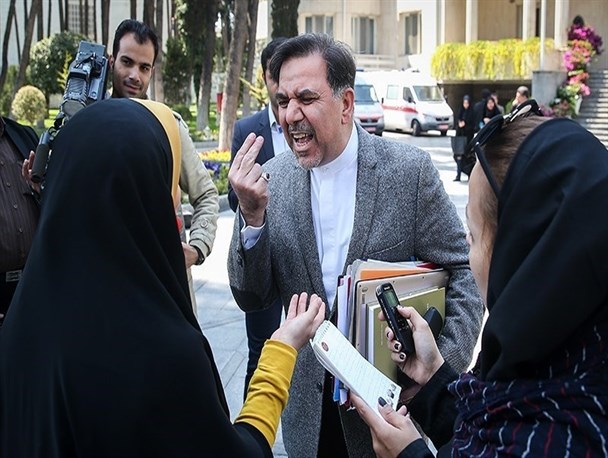 واکنش تند وزرا و مسئولان دولت یازدهم به سوالات خبرنگاران و منتقدان خودی در استان های کشور