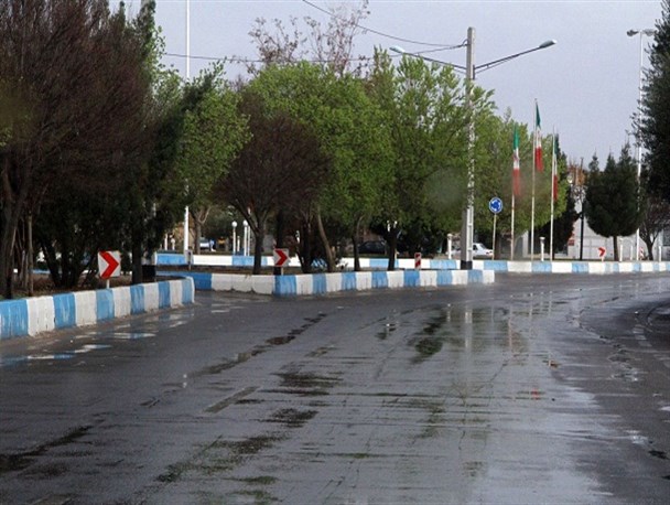 بارش‌های رگباری در یزد ادامه می یابد