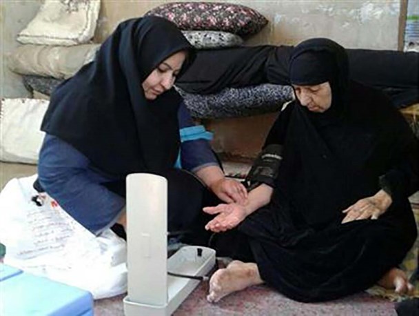 ۲ تیم بهداشتی درمانی از شبکه بهداشت بروجرد به پلدختر اعزام شدند