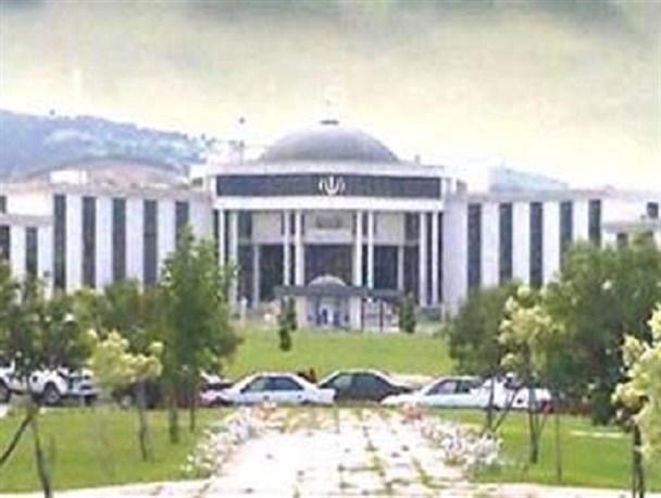 برخی منفعت طلبان بدنبال ماهیگیری از سیل ناخوانده اند !