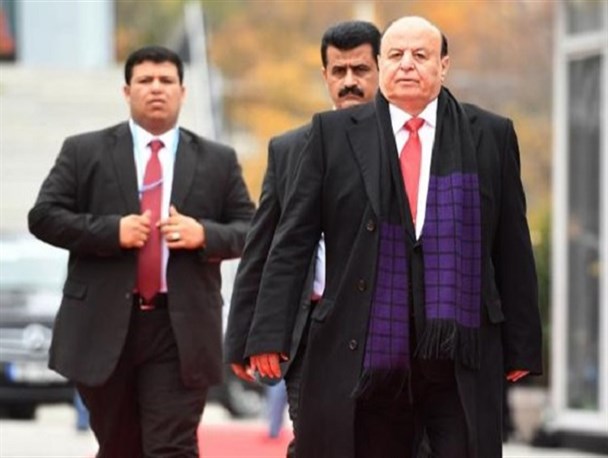 رئیس جمهور فراری یمن قدرت را واگذار کرد