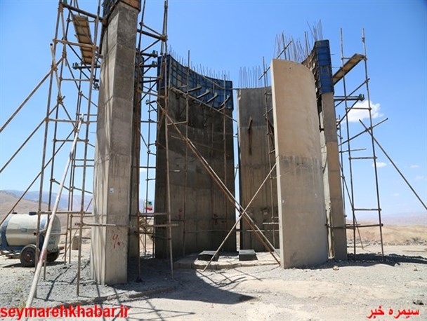 محوطه یادمان شهدای گمنام دره شهر بهسازی می شود
