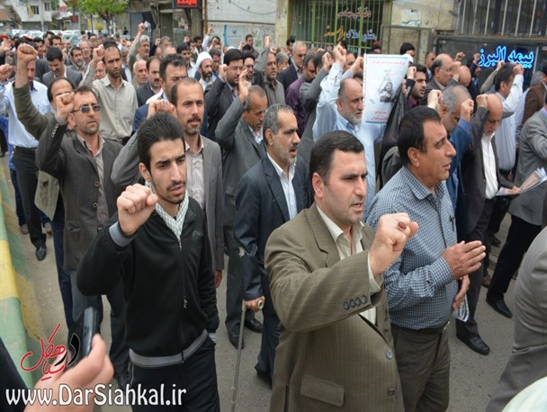 نمازگزاران سیاهکلی تجاوز رژیم کودکش آل سعود به یمن را محکوم کردند+گزارش تصویری