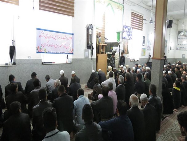 کسانی که در بستن پاساژ زاگرس دهگلان مقصرند باید به سزای اعمالشان برسند