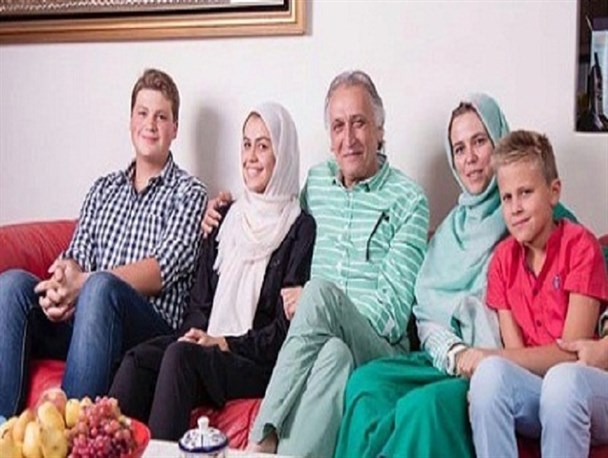 حضور فرزندم در اردوی جهادی بزرگترین افتخار زندگی من است/ مخلص جهادگران بسیجی هستم