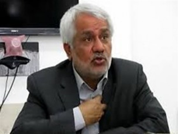 آمریکا با ایران هراسی در بانک های بین المللی اقتصاد کشور را با مشکل مواجه کرده است/ دولت به اقتصاد داخلی توجه بیشتری داشته باشد