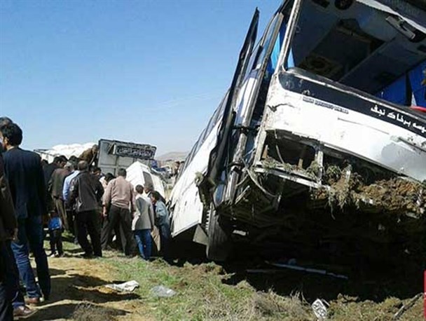 "جنون سرعت" در جاده نقده محمدیار رانندگان را وسوسه می کند