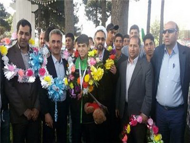 کشتی گیر نهاوندی قهرمان کشتی ناشنوایان جهان شد