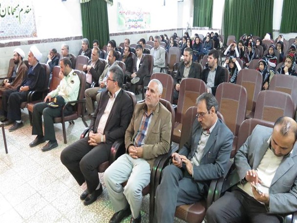 مسئولان به فکر تامین معیشت و رفاه بیشتر معلمان باشند