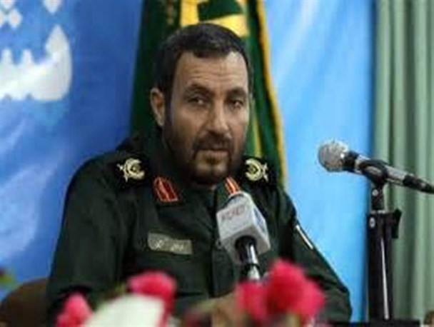 حضور مردم در صحنه، سایه جنگ را از کشور دور کرده است/ باید جلو نفوذ دشمن را گرفت