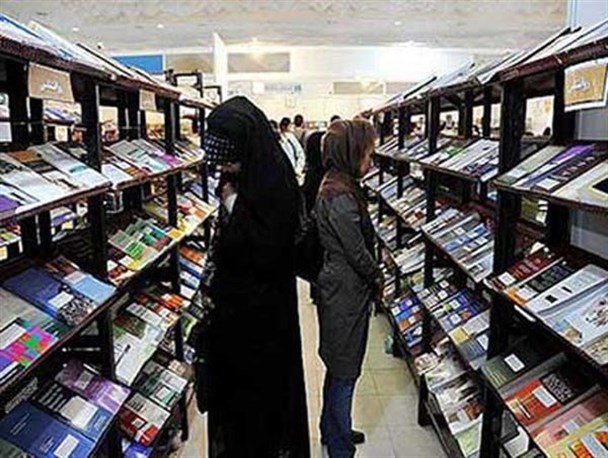 ادبیات علیه ادبیات/سلبریتی‌ها در بازار نشر غوغا می‌کنند
