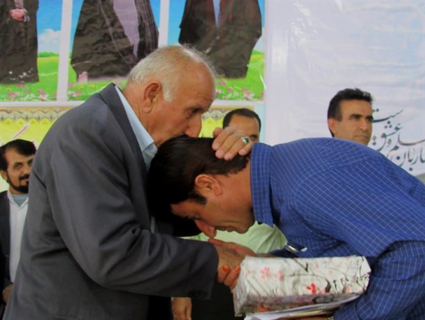 برگزاری جشن بزرگ روز معلم در شهرستان لنده+ تصاویر