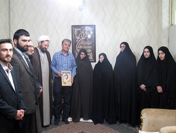 دیدار مسئولین دانشگاه فرهنگیان با خانواده دانشجوی شهید یعقوب مهدیزاده + تصاویر