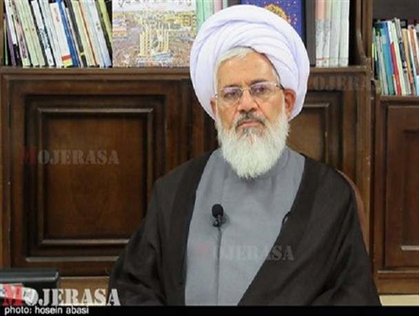 شرکت در انتخابات نشان دادن وحدت ملی به جهانیان است