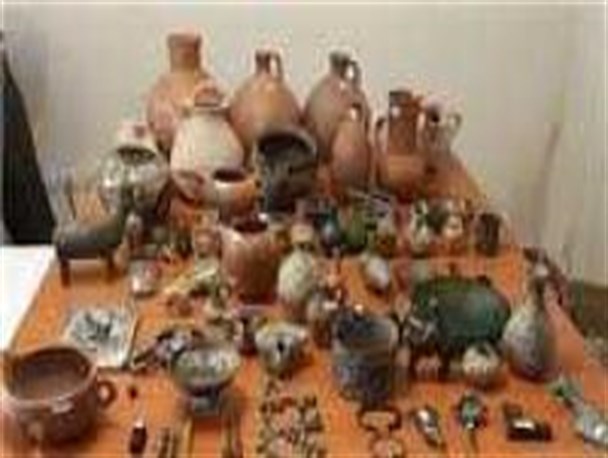 کشف اشیا عتیقه چندین میلیاردی در اردبیل