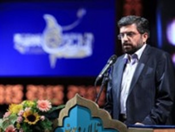 باید عرصه را برای نقش آفرینی جوانان فراهم کنیم