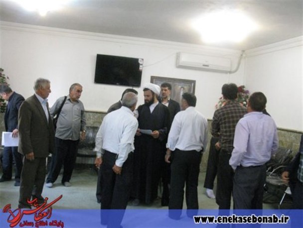 دیدار جمعی از شهروندان با نماینده بناب/طرح بازگشائی میدان مهرآباد در دستور کار