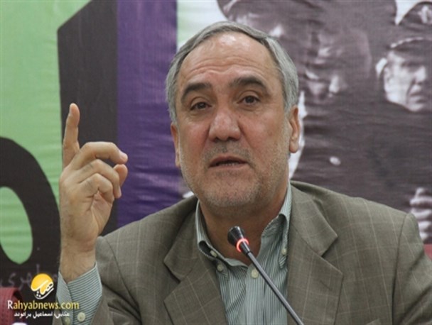 اقتصاد خانوارها را باید از استخدام های دولتی جدا کرد/تغییر مدیران در خوزستان خیلی نرم انجام می شود!