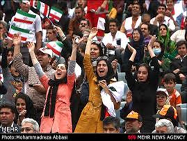 از تب و تاب مسئولین برای حضور بانوان در ورزشگاه ها تا فراموش شدن مطالبات واقعی بانوان