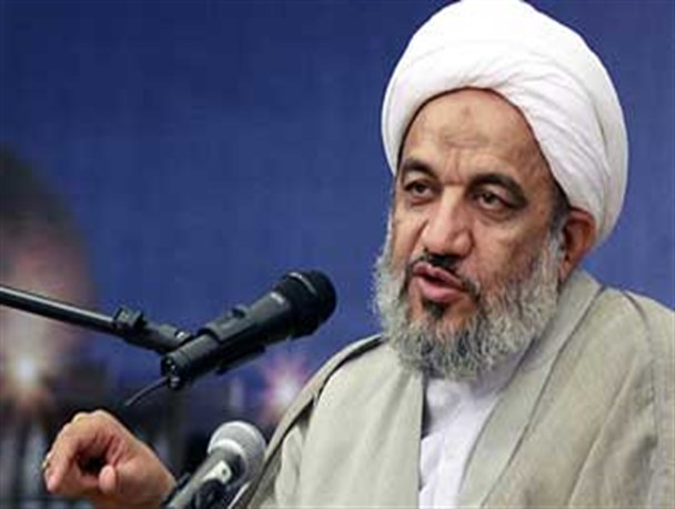 زمانی که رهبری بیان می کند من نگرانم و دغدغه دارم دیگر نیازی نیست توجیه شود / نباید یک مسئول بیان کند که نیروی انتظامی حق ندارد قانون اجرا کند