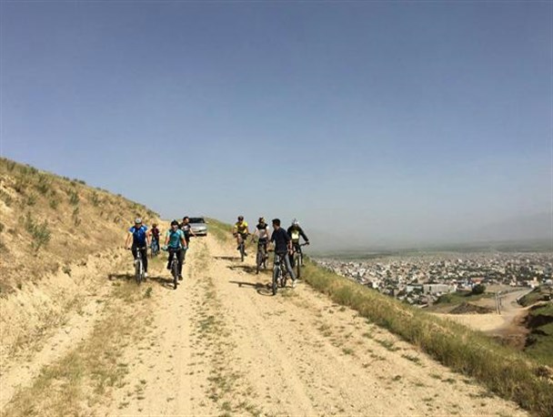مسابقه دوچرخه کوهستان در پیرانشهر برگزارشد
