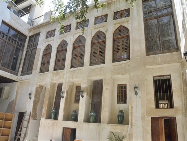 تصاویری از عمارت دهدشتی بوشهر