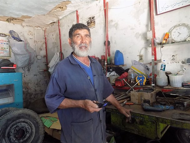 عهد پنجاه ساله گورکن گمیشانی با خانواده های داغدار + تصاویر