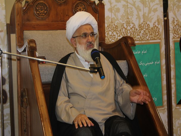 متاسفانه برخی از مسئولین تقوای سیاسی ندارند