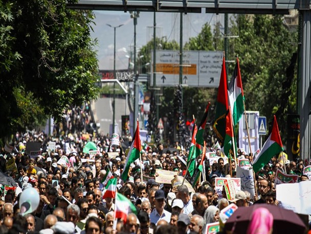 مردم قزوین در خونخواهی پرستار فلسطینی شعار مرگ بر اسرائیل سر دادند+تصاویر