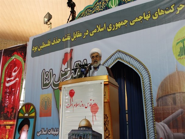 گره زدن رفع مشکلات اقتصادی به برجام اشتباه راهبردی مسئولان بود/در هر جای دنیا فساد و توطئه می بینیم پای صهیونیست ها در میان است